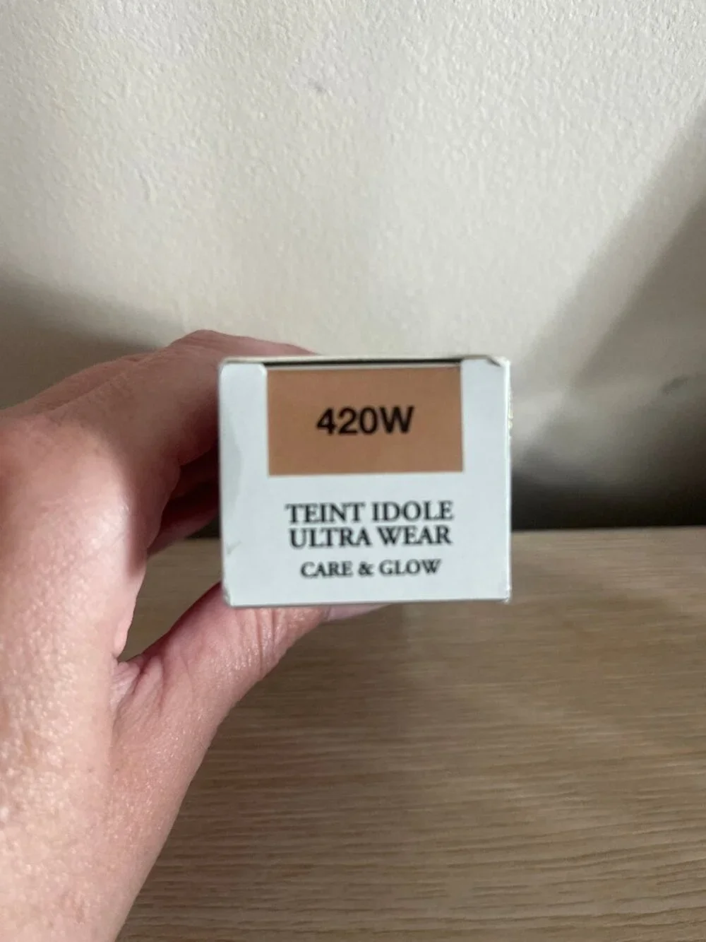 LancômeTeint Idole Ultra Wear Care & Glow Serum Foundation